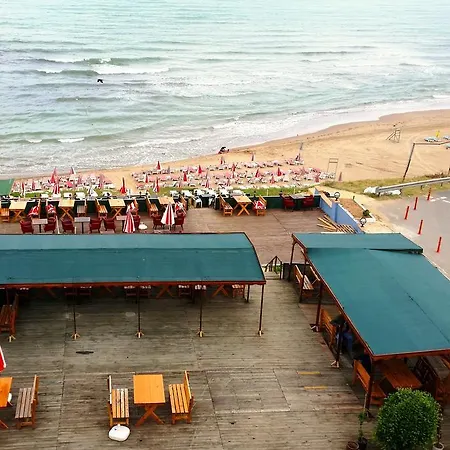 Klas Si̇le Bed & Breakfast